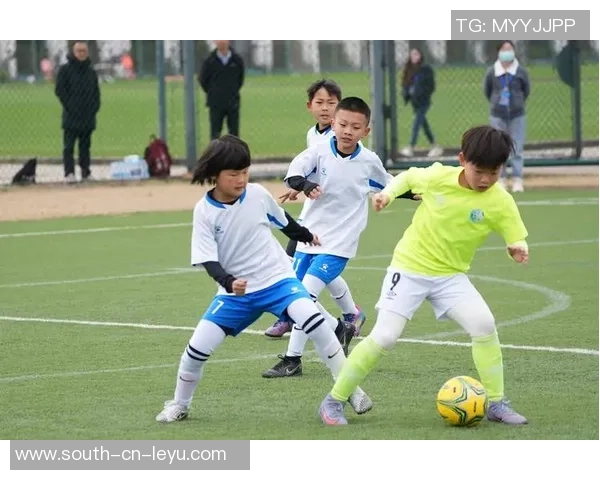 足球运动员穿球袜的重要性与选择技巧解析